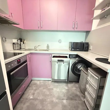Apartment Vyzrajdane Burgas City